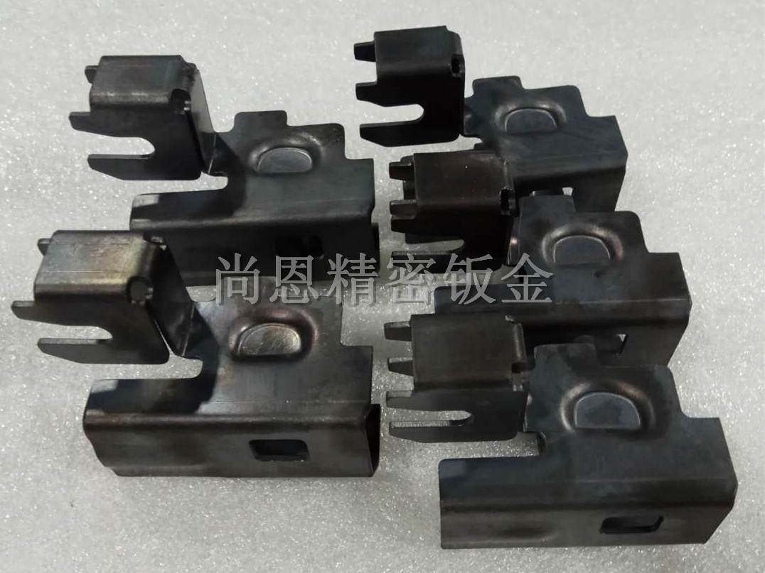 冷板，鍍鋅板，下料，折彎，噴粉，烤漆鈑金件